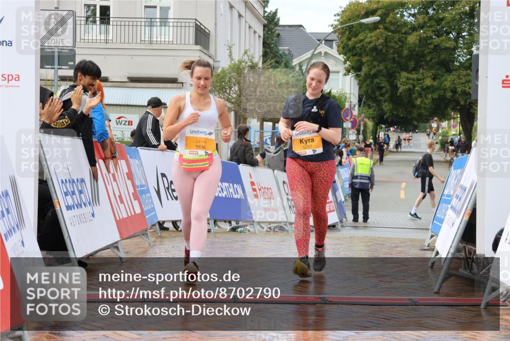 31.08.2025 - 21. Blankeneser Heldenlauf Strokosch-Dieckow http://msf.ph/oto/8702790 31.08.2025 13:18:42 Ziel 5836, 5297 meine-sportfotos.de
