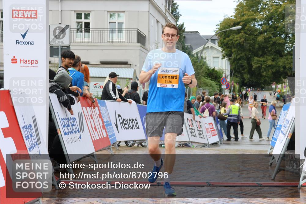 31.08.2025 - 21. Blankeneser Heldenlauf Strokosch-Dieckow http://msf.ph/oto/8702796 31.08.2025 13:18:24 Ziel 5436 meine-sportfotos.de