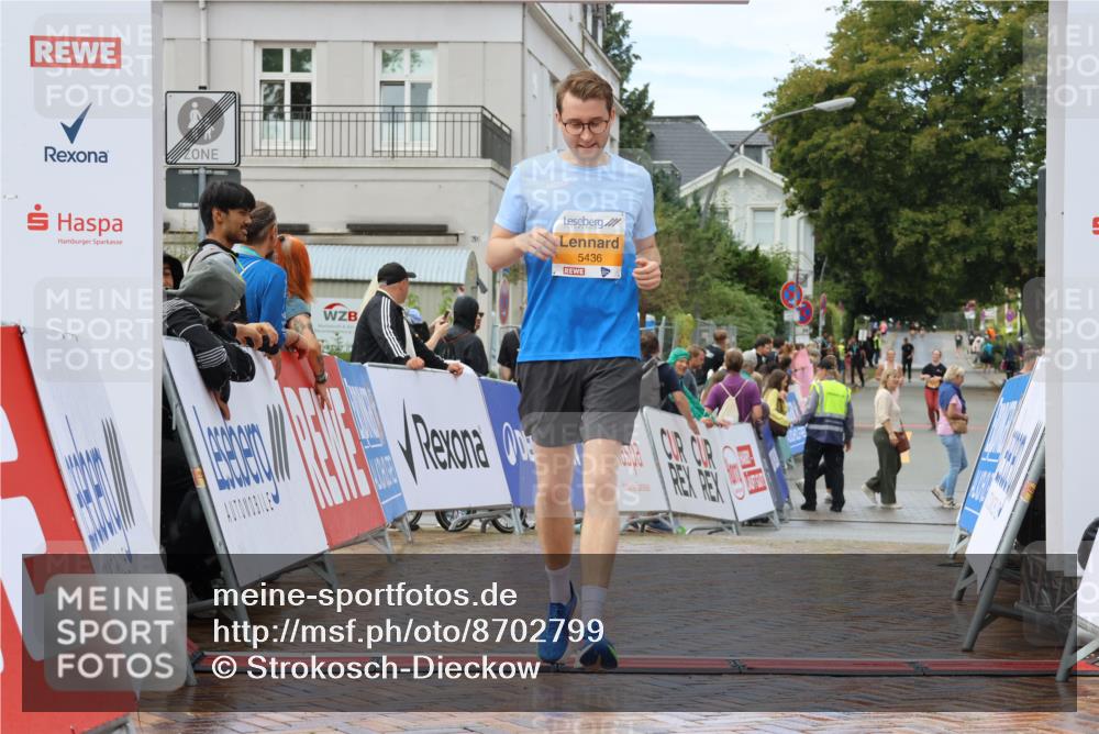 31.08.2025 - 21. Blankeneser Heldenlauf Strokosch-Dieckow http://msf.ph/oto/8702799 31.08.2025 13:18:24 Ziel 5436 meine-sportfotos.de