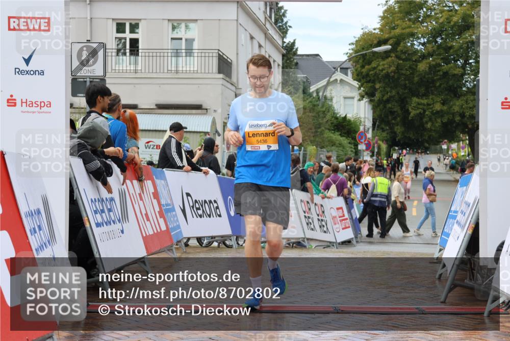 31.08.2025 - 21. Blankeneser Heldenlauf Strokosch-Dieckow http://msf.ph/oto/8702802 31.08.2025 13:18:24 Ziel 5436 meine-sportfotos.de