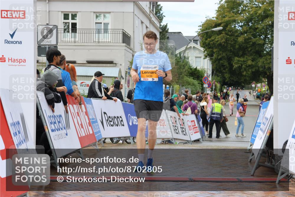 31.08.2025 - 21. Blankeneser Heldenlauf Strokosch-Dieckow http://msf.ph/oto/8702805 31.08.2025 13:18:24 Ziel 5436 meine-sportfotos.de