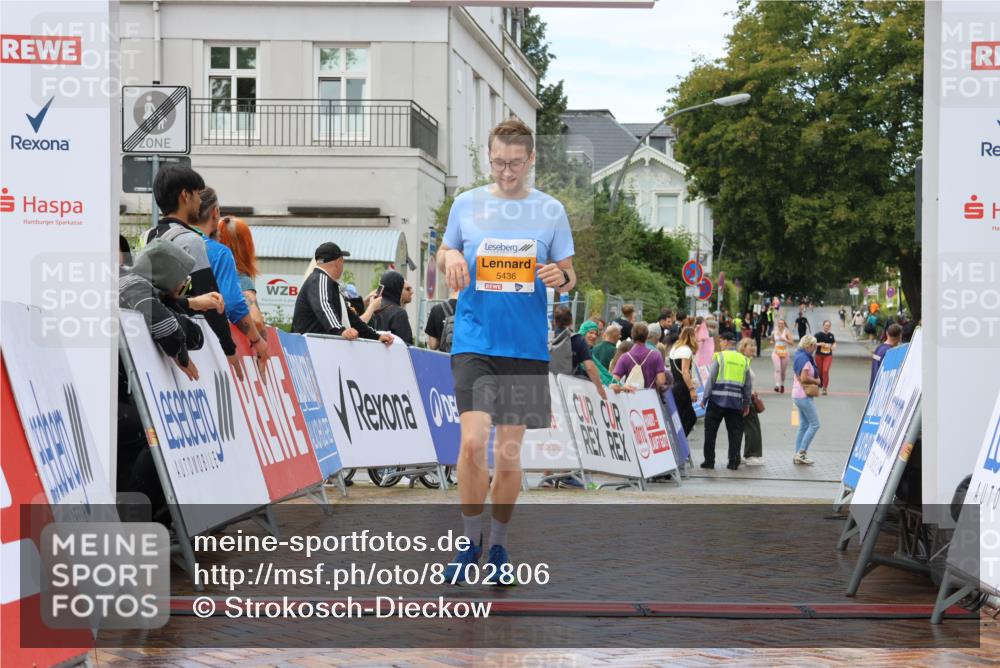 31.08.2025 - 21. Blankeneser Heldenlauf Strokosch-Dieckow http://msf.ph/oto/8702806 31.08.2025 13:18:24 Ziel 5436 meine-sportfotos.de