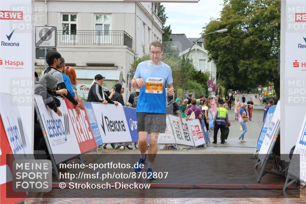 31.08.2025 - 21. Blankeneser Heldenlauf Strokosch-Dieckow http://msf.ph/oto/8702807 31.08.2025 13:18:24 Ziel 5436 meine-sportfotos.de
