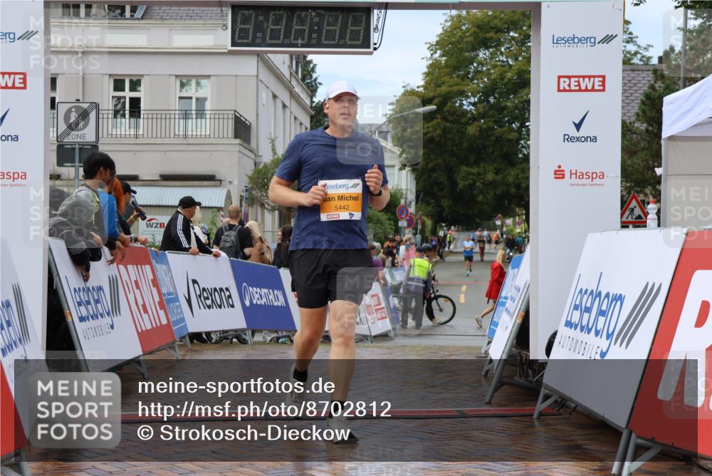 31.08.2025 - 21. Blankeneser Heldenlauf Strokosch-Dieckow http://msf.ph/oto/8702812 31.08.2025 13:18:06 Ziel 5442 meine-sportfotos.de