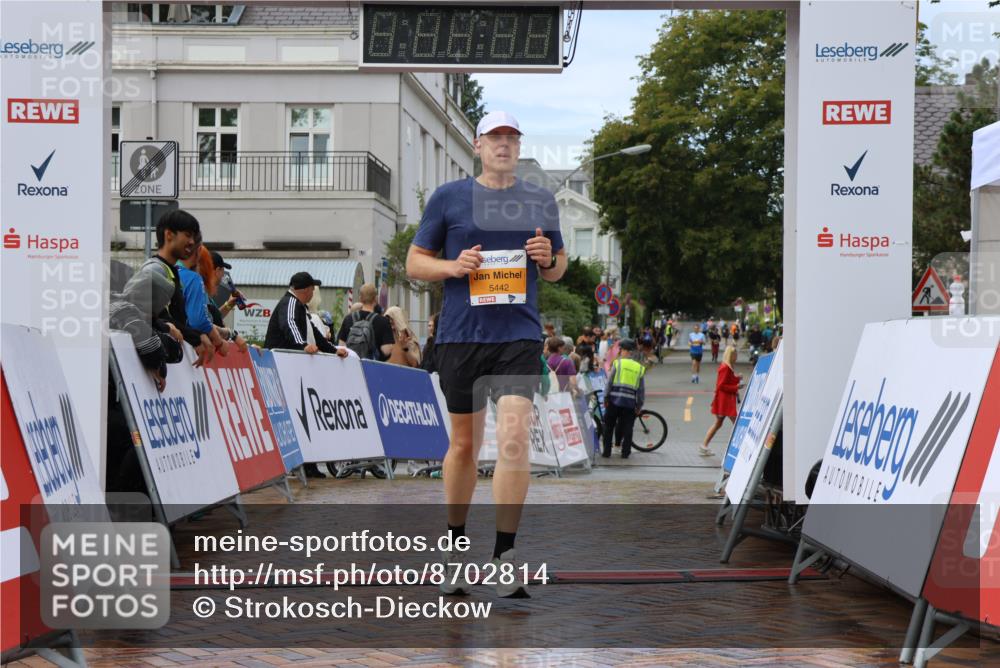 31.08.2025 - 21. Blankeneser Heldenlauf Strokosch-Dieckow http://msf.ph/oto/8702814 31.08.2025 13:18:06 Ziel 5442 meine-sportfotos.de