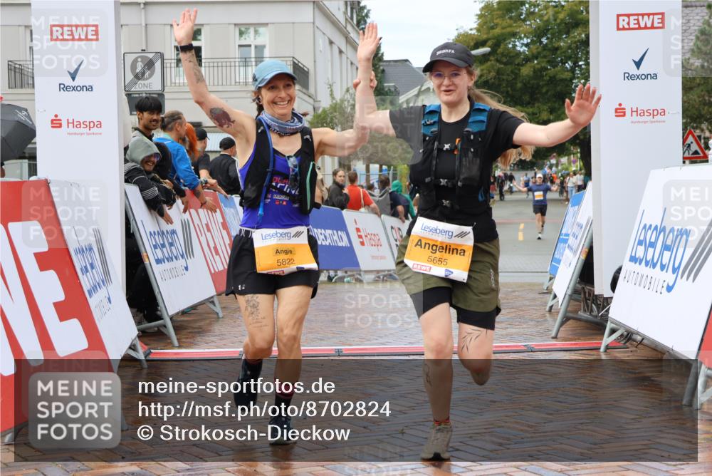 31.08.2025 - 21. Blankeneser Heldenlauf Strokosch-Dieckow http://msf.ph/oto/8702824 31.08.2025 13:17:53 Ziel 5655, 5822 meine-sportfotos.de