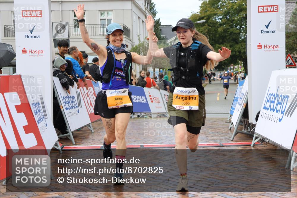31.08.2025 - 21. Blankeneser Heldenlauf Strokosch-Dieckow http://msf.ph/oto/8702825 31.08.2025 13:17:52 Ziel 5655, 5822 meine-sportfotos.de