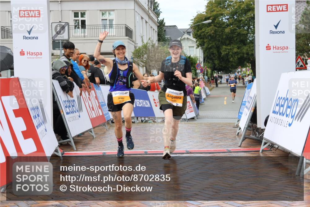 31.08.2025 - 21. Blankeneser Heldenlauf Strokosch-Dieckow http://msf.ph/oto/8702835 31.08.2025 13:17:52 Ziel 5655, 5822 meine-sportfotos.de