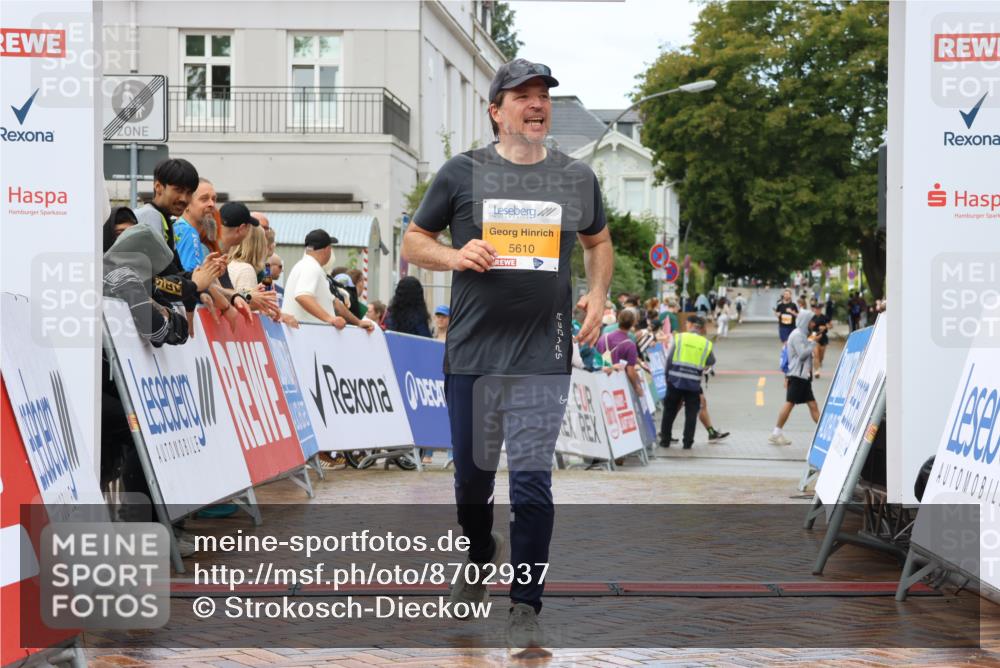 31.08.2025 - 21. Blankeneser Heldenlauf Strokosch-Dieckow http://msf.ph/oto/8702937 31.08.2025 13:16:01 Ziel 5610 meine-sportfotos.de