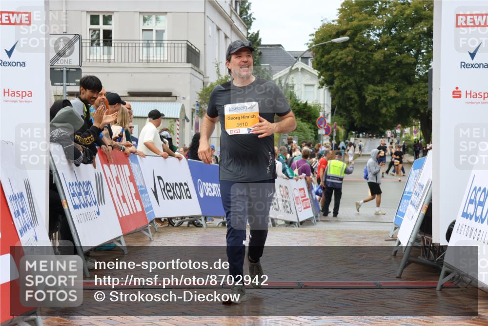 31.08.2025 - 21. Blankeneser Heldenlauf Strokosch-Dieckow http://msf.ph/oto/8702942 31.08.2025 13:16:01 Ziel 5610 meine-sportfotos.de