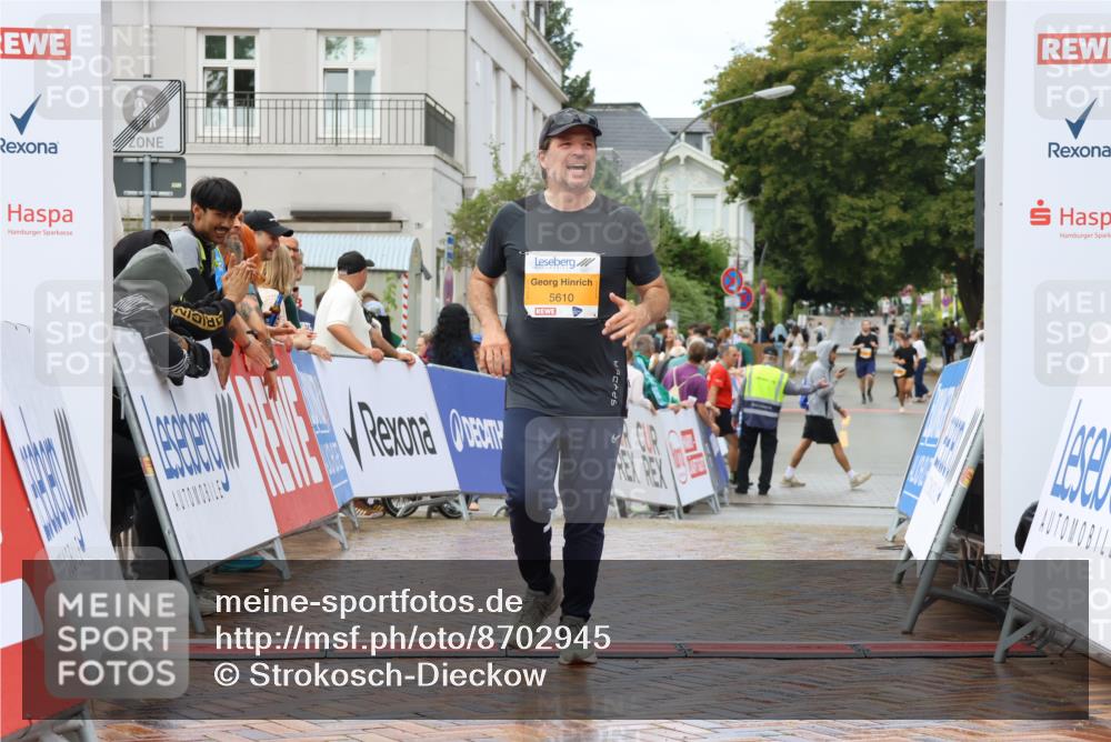 31.08.2025 - 21. Blankeneser Heldenlauf Strokosch-Dieckow http://msf.ph/oto/8702945 31.08.2025 13:16:00 Ziel 5610 meine-sportfotos.de
