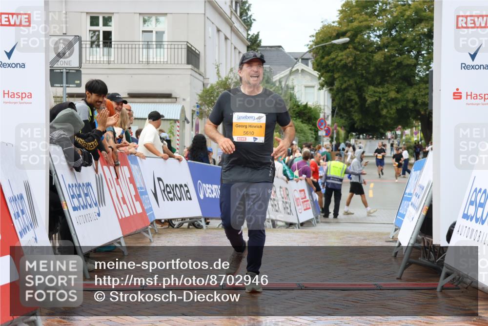 31.08.2025 - 21. Blankeneser Heldenlauf Strokosch-Dieckow http://msf.ph/oto/8702946 31.08.2025 13:16:00 Ziel 5610 meine-sportfotos.de