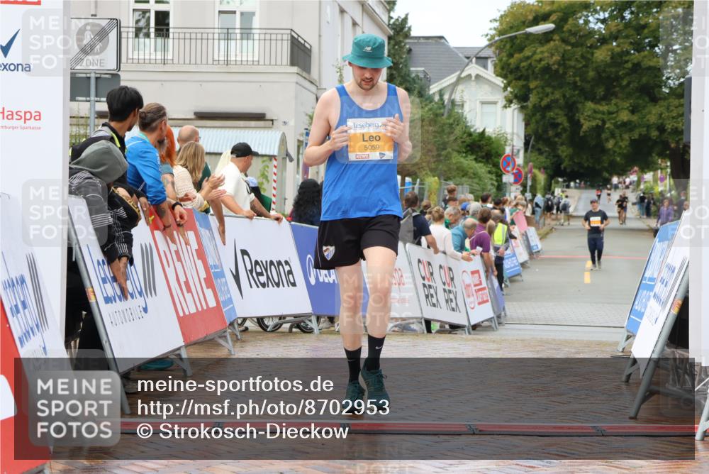 31.08.2025 - 21. Blankeneser Heldenlauf Strokosch-Dieckow http://msf.ph/oto/8702953 31.08.2025 13:15:44 Ziel 5059 meine-sportfotos.de