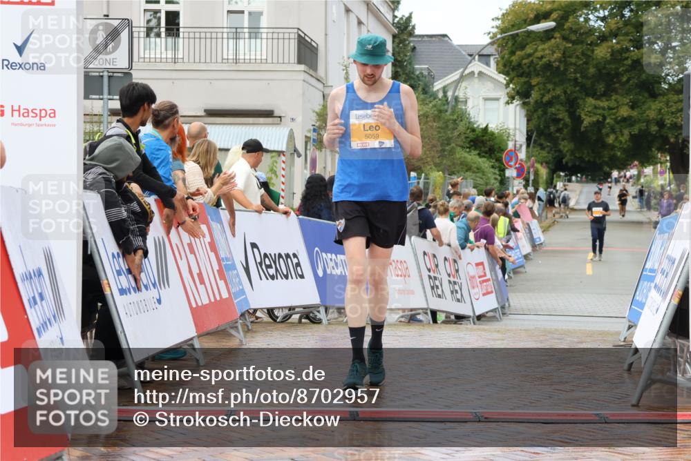 31.08.2025 - 21. Blankeneser Heldenlauf Strokosch-Dieckow http://msf.ph/oto/8702957 31.08.2025 13:15:43 Ziel 5059 meine-sportfotos.de