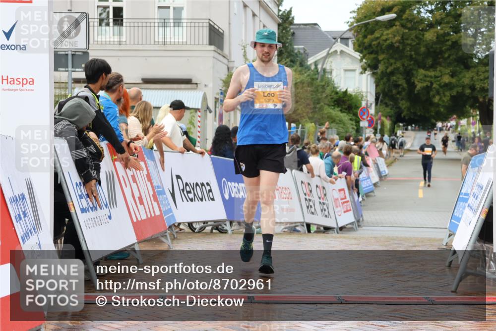 31.08.2025 - 21. Blankeneser Heldenlauf Strokosch-Dieckow http://msf.ph/oto/8702961 31.08.2025 13:15:43 Ziel 5059 meine-sportfotos.de