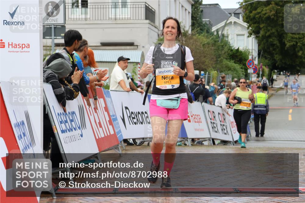 31.08.2025 - 21. Blankeneser Heldenlauf Strokosch-Dieckow http://msf.ph/oto/8702988 31.08.2025 13:15:12 Ziel 5711 meine-sportfotos.de