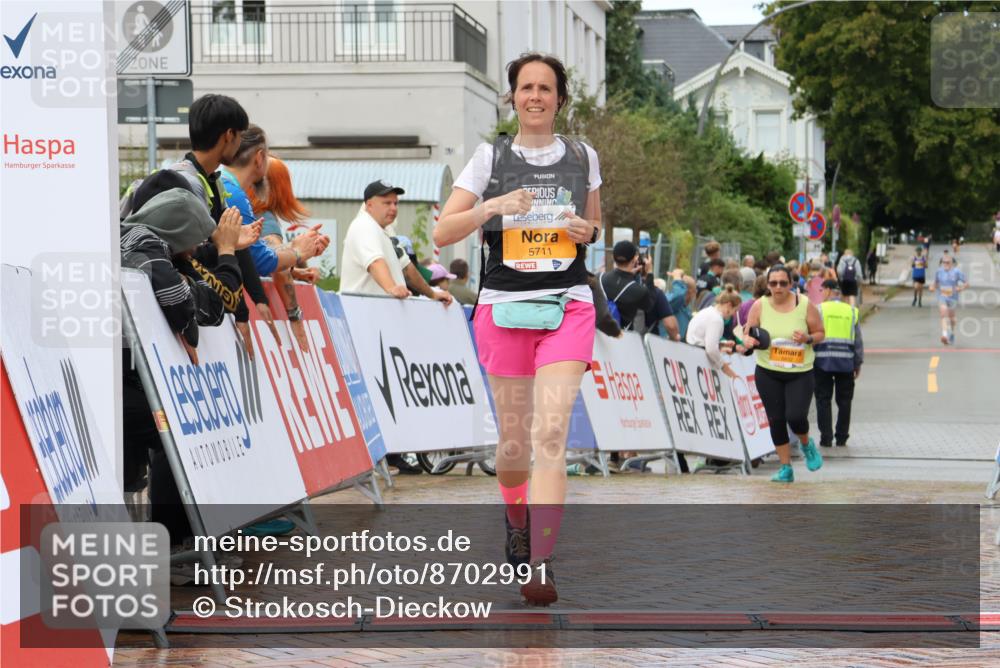 31.08.2025 - 21. Blankeneser Heldenlauf Strokosch-Dieckow http://msf.ph/oto/8702991 31.08.2025 13:15:12 Ziel 5711 meine-sportfotos.de