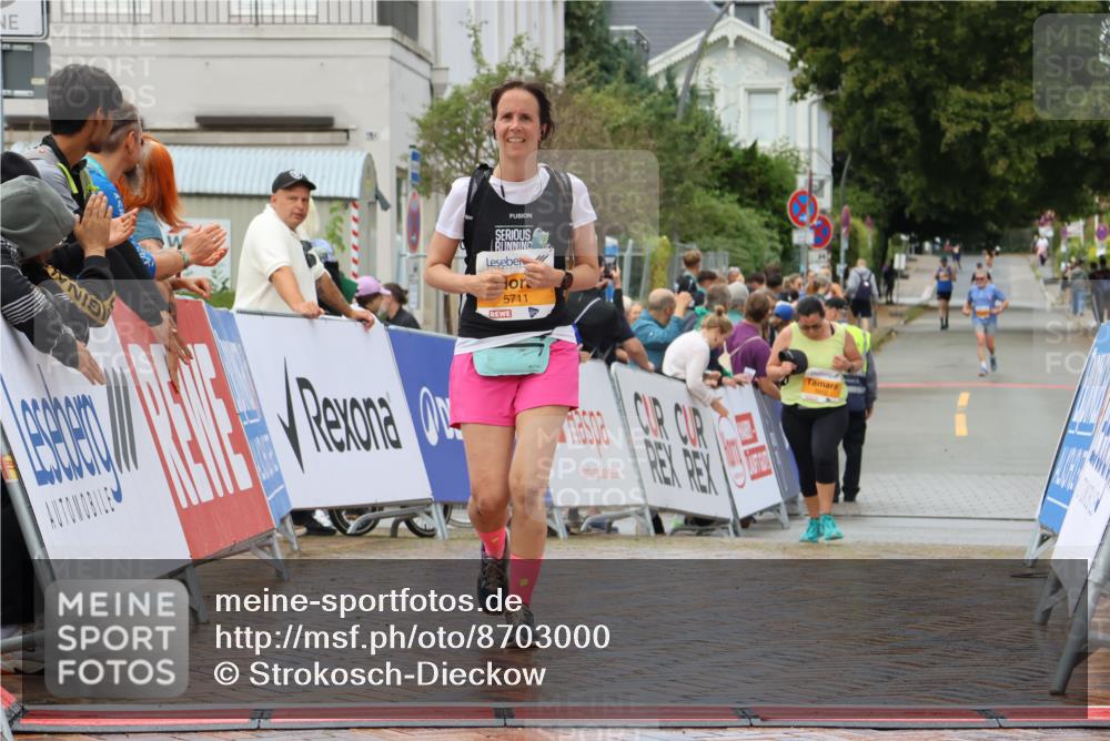 31.08.2025 - 21. Blankeneser Heldenlauf Strokosch-Dieckow http://msf.ph/oto/8703000 31.08.2025 13:15:11 Ziel 5711 meine-sportfotos.de