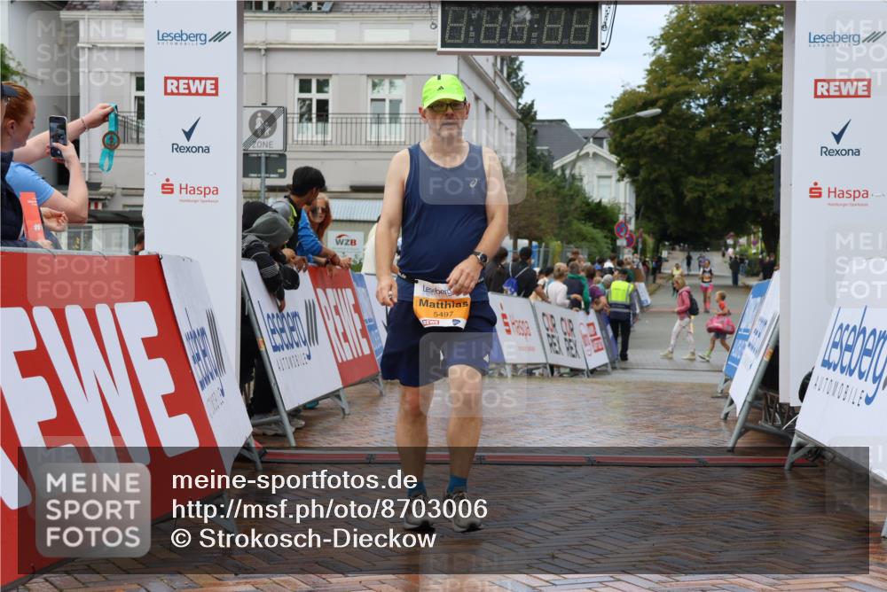 31.08.2025 - 21. Blankeneser Heldenlauf Strokosch-Dieckow http://msf.ph/oto/8703006 31.08.2025 13:14:53 Ziel 5497 meine-sportfotos.de