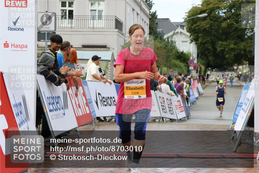 31.08.2025 - 21. Blankeneser Heldenlauf Strokosch-Dieckow http://msf.ph/oto/8703010 31.08.2025 13:14:45 Ziel 5328 meine-sportfotos.de
