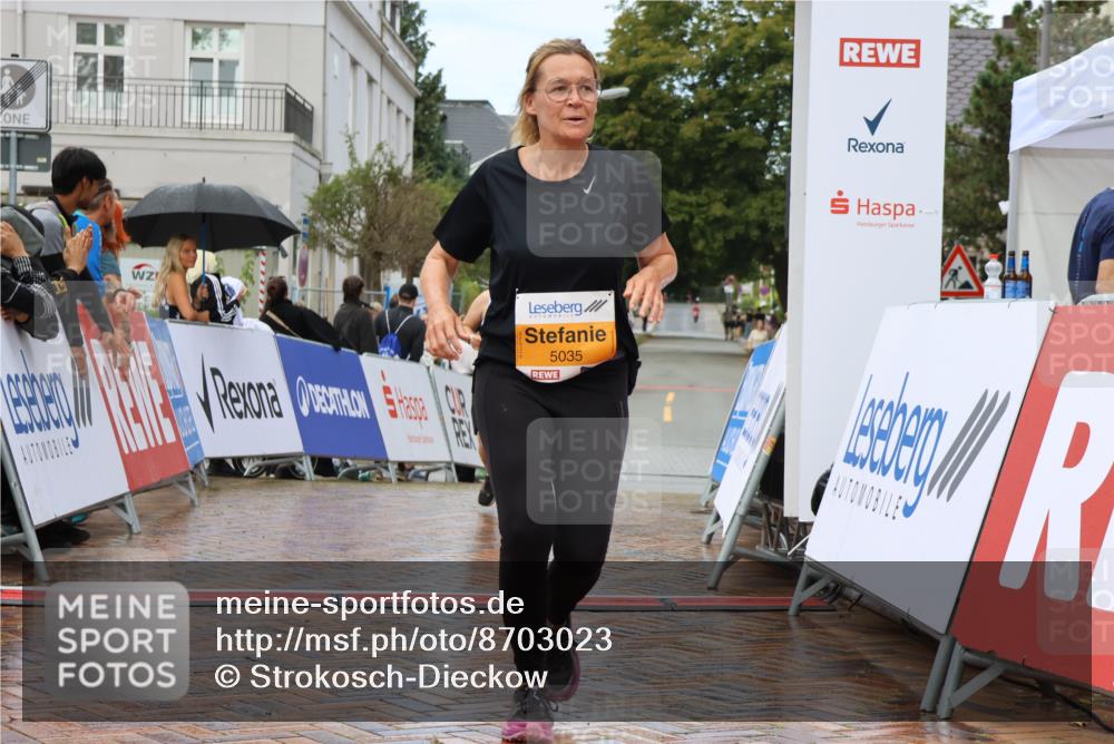 31.08.2025 - 21. Blankeneser Heldenlauf Strokosch-Dieckow http://msf.ph/oto/8703023 31.08.2025 13:13:37 Ziel 5035, 5287 meine-sportfotos.de
