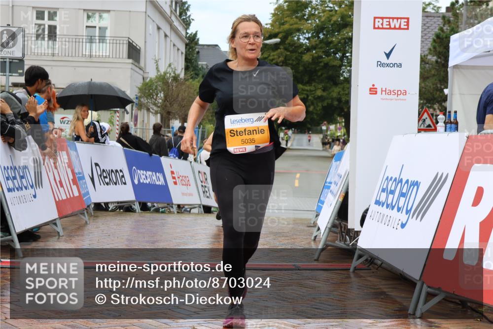 31.08.2025 - 21. Blankeneser Heldenlauf Strokosch-Dieckow http://msf.ph/oto/8703024 31.08.2025 13:13:37 Ziel 5035, 5287 meine-sportfotos.de