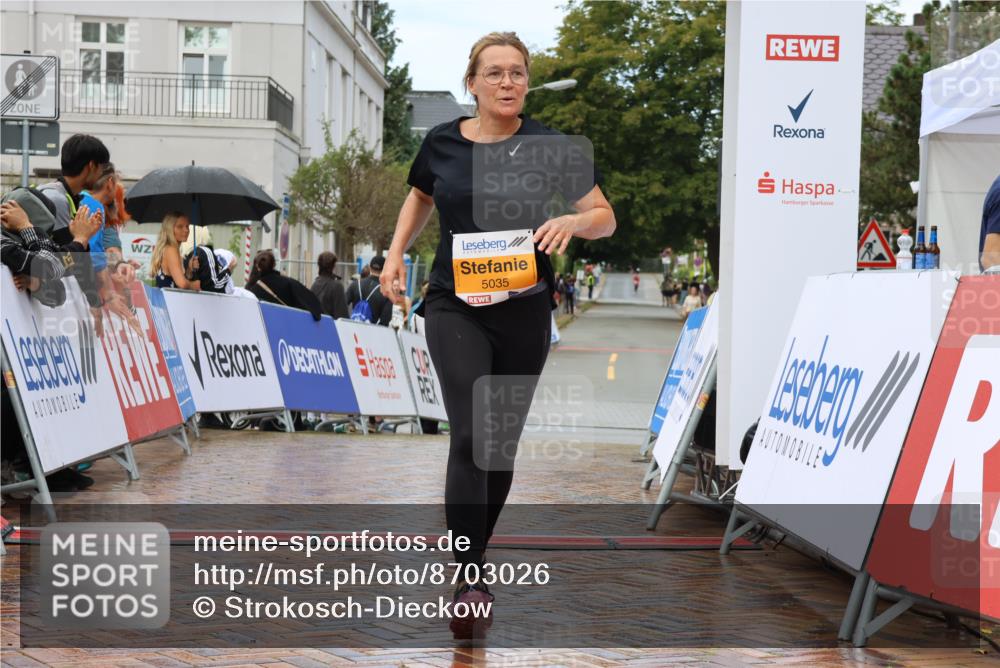 31.08.2025 - 21. Blankeneser Heldenlauf Strokosch-Dieckow http://msf.ph/oto/8703026 31.08.2025 13:13:37 Ziel 5035, 5287 meine-sportfotos.de