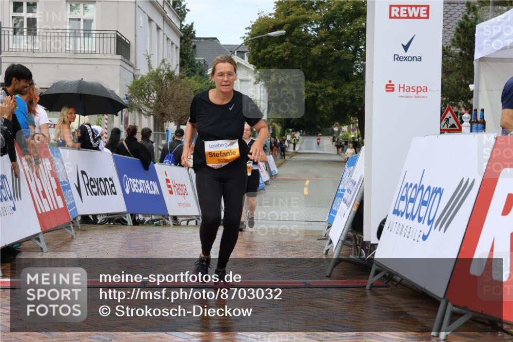 31.08.2025 - 21. Blankeneser Heldenlauf Strokosch-Dieckow http://msf.ph/oto/8703032 31.08.2025 13:13:36 Ziel 5035, 5287 meine-sportfotos.de