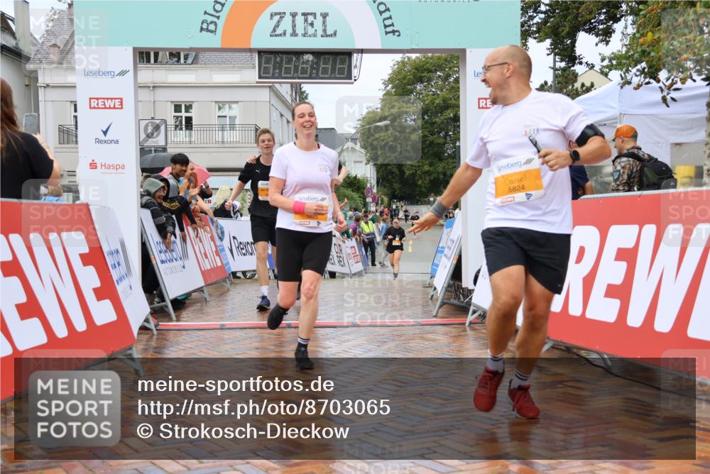 31.08.2025 - 21. Blankeneser Heldenlauf Strokosch-Dieckow http://msf.ph/oto/8703065 31.08.2025 13:12:59 Ziel 5673, 5672, 5824, 5825 meine-sportfotos.de