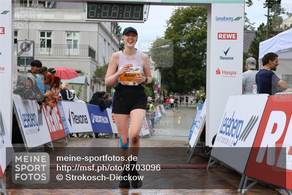 31.08.2025 - 21. Blankeneser Heldenlauf Strokosch-Dieckow http://msf.ph/oto/8703096 31.08.2025 13:12:18 Ziel 5221 meine-sportfotos.de