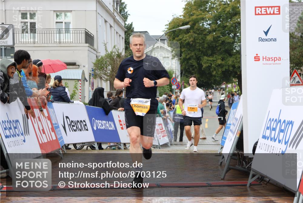 31.08.2025 - 21. Blankeneser Heldenlauf Strokosch-Dieckow http://msf.ph/oto/8703125 31.08.2025 13:11:54 Ziel 5516, 5771 meine-sportfotos.de