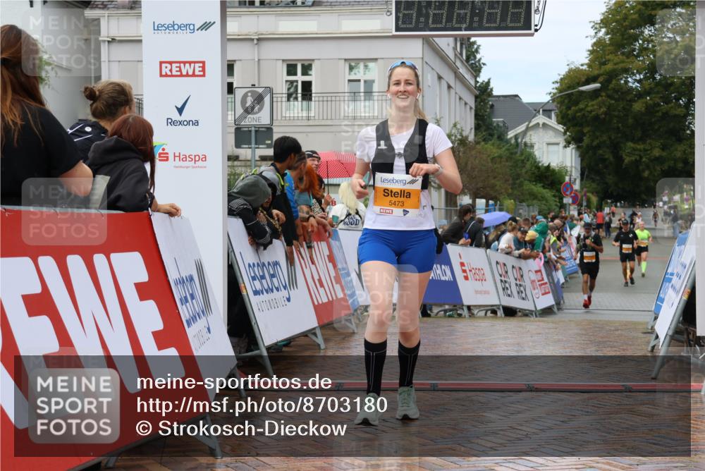31.08.2025 - 21. Blankeneser Heldenlauf Strokosch-Dieckow http://msf.ph/oto/8703180 31.08.2025 13:11:05 Ziel 5473 meine-sportfotos.de