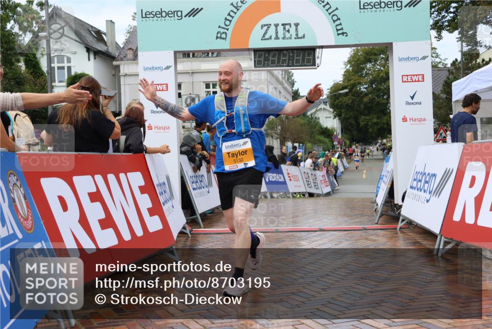 31.08.2025 - 21. Blankeneser Heldenlauf Strokosch-Dieckow http://msf.ph/oto/8703195 31.08.2025 13:10:51 Ziel 5306, 5132 meine-sportfotos.de
