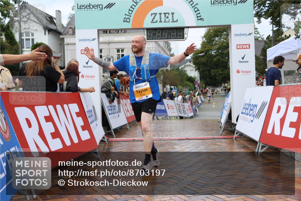 31.08.2025 - 21. Blankeneser Heldenlauf Strokosch-Dieckow http://msf.ph/oto/8703197 31.08.2025 13:10:51 Ziel 5306, 5132 meine-sportfotos.de