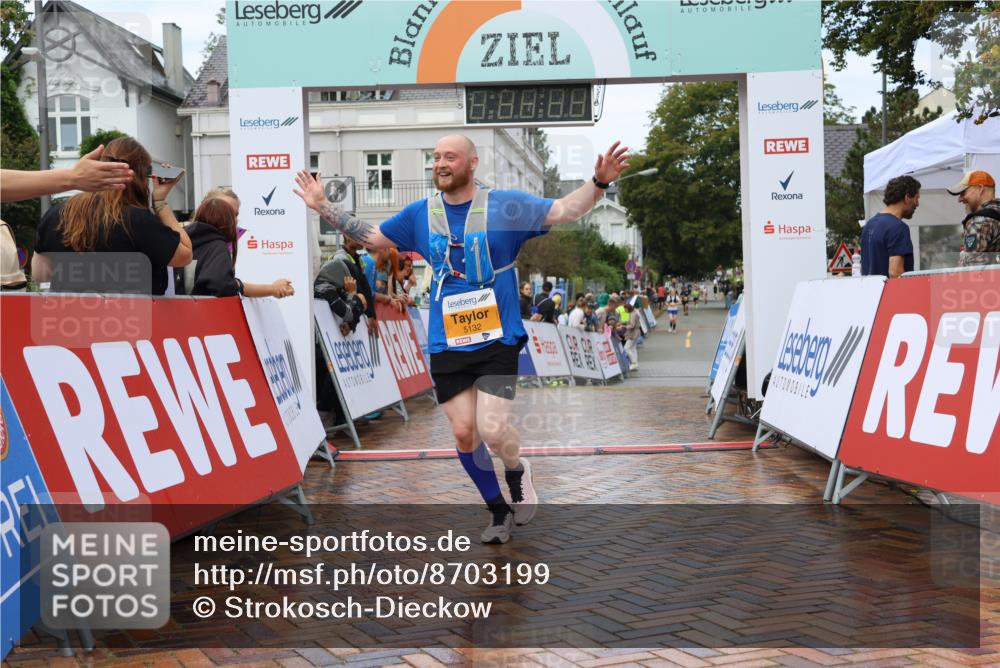31.08.2025 - 21. Blankeneser Heldenlauf Strokosch-Dieckow http://msf.ph/oto/8703199 31.08.2025 13:10:51 Ziel 5306, 5132 meine-sportfotos.de