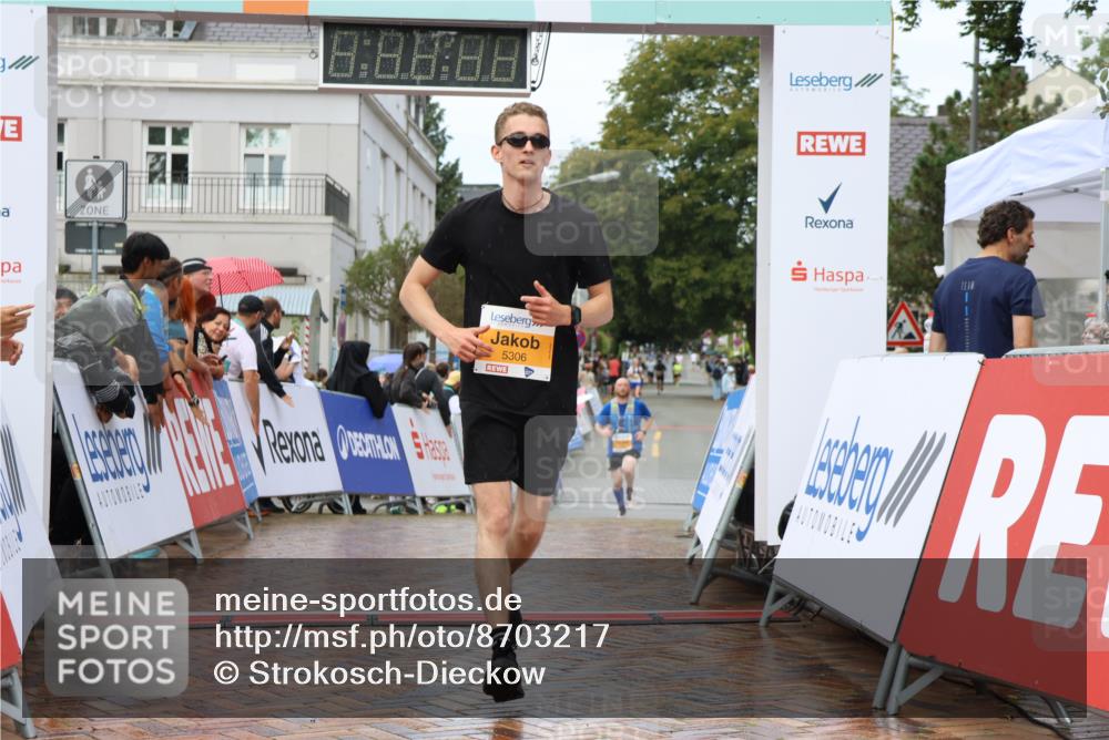 31.08.2025 - 21. Blankeneser Heldenlauf Strokosch-Dieckow http://msf.ph/oto/8703217 31.08.2025 13:10:44 Ziel 5306 meine-sportfotos.de