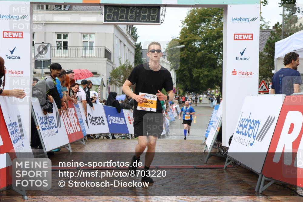 31.08.2025 - 21. Blankeneser Heldenlauf Strokosch-Dieckow http://msf.ph/oto/8703220 31.08.2025 13:10:44 Ziel 5306 meine-sportfotos.de