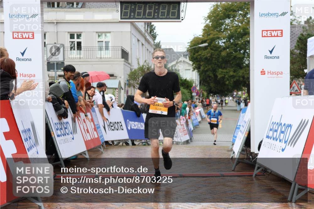 31.08.2025 - 21. Blankeneser Heldenlauf Strokosch-Dieckow http://msf.ph/oto/8703225 31.08.2025 13:10:43 Ziel 5306 meine-sportfotos.de