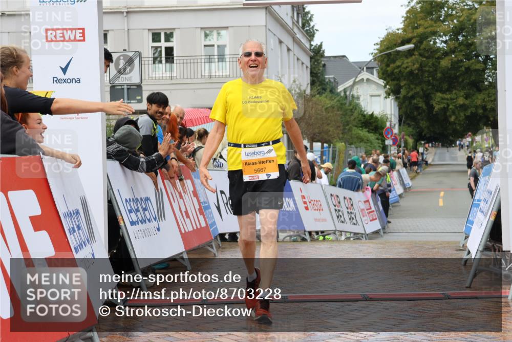 31.08.2025 - 21. Blankeneser Heldenlauf Strokosch-Dieckow http://msf.ph/oto/8703228 31.08.2025 13:09:31 Ziel 5667 meine-sportfotos.de