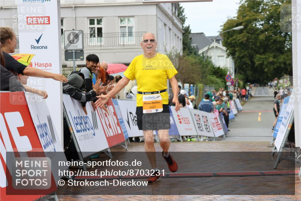 31.08.2025 - 21. Blankeneser Heldenlauf Strokosch-Dieckow http://msf.ph/oto/8703231 31.08.2025 13:09:31 Ziel 5667 meine-sportfotos.de