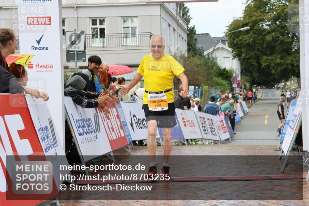31.08.2025 - 21. Blankeneser Heldenlauf Strokosch-Dieckow http://msf.ph/oto/8703235 31.08.2025 13:09:31 Ziel 5667 meine-sportfotos.de