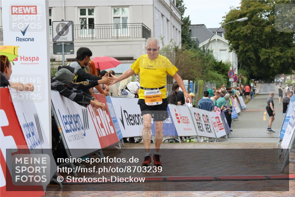 31.08.2025 - 21. Blankeneser Heldenlauf Strokosch-Dieckow http://msf.ph/oto/8703239 31.08.2025 13:09:30 Ziel 5667 meine-sportfotos.de