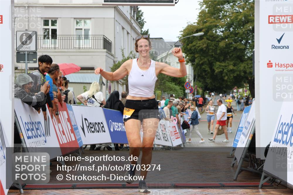 31.08.2025 - 21. Blankeneser Heldenlauf Strokosch-Dieckow http://msf.ph/oto/8703274 31.08.2025 13:09:06 Ziel 5031 meine-sportfotos.de