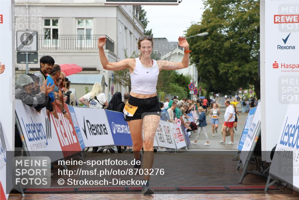 31.08.2025 - 21. Blankeneser Heldenlauf Strokosch-Dieckow http://msf.ph/oto/8703276 31.08.2025 13:09:05 Ziel 5031, 5129 meine-sportfotos.de