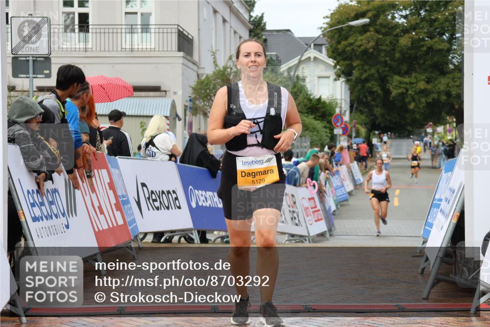 31.08.2025 - 21. Blankeneser Heldenlauf Strokosch-Dieckow http://msf.ph/oto/8703292 31.08.2025 13:08:58 Ziel 5129 meine-sportfotos.de