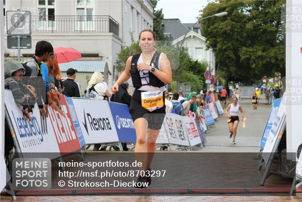 31.08.2025 - 21. Blankeneser Heldenlauf Strokosch-Dieckow http://msf.ph/oto/8703297 31.08.2025 13:08:57 Ziel 5129 meine-sportfotos.de