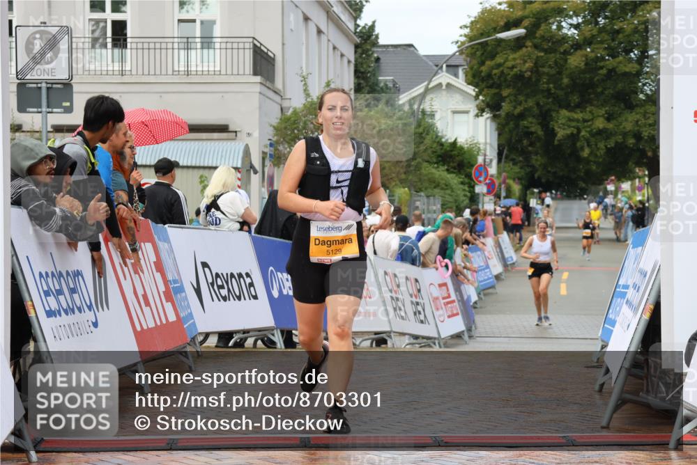 31.08.2025 - 21. Blankeneser Heldenlauf Strokosch-Dieckow http://msf.ph/oto/8703301 31.08.2025 13:08:57 Ziel 5129 meine-sportfotos.de