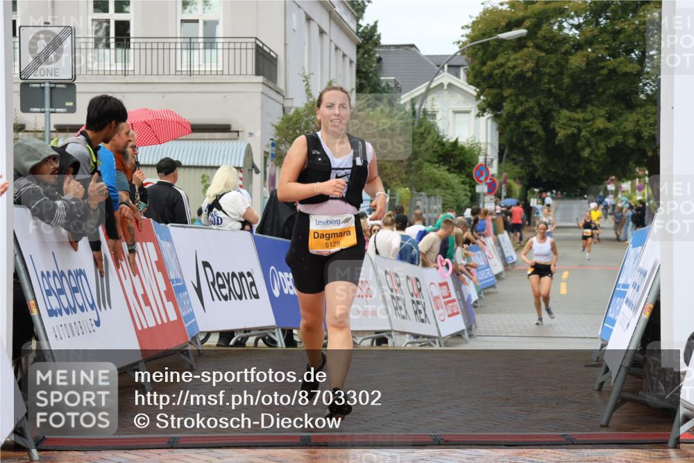 31.08.2025 - 21. Blankeneser Heldenlauf Strokosch-Dieckow http://msf.ph/oto/8703302 31.08.2025 13:08:57 Ziel 5129 meine-sportfotos.de