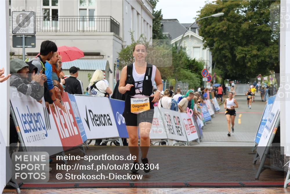 31.08.2025 - 21. Blankeneser Heldenlauf Strokosch-Dieckow http://msf.ph/oto/8703304 31.08.2025 13:08:57 Ziel 5129 meine-sportfotos.de