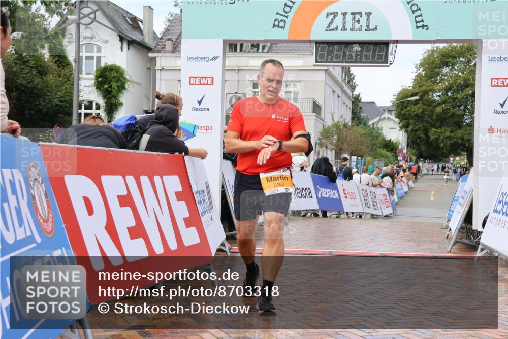31.08.2025 - 21. Blankeneser Heldenlauf Strokosch-Dieckow http://msf.ph/oto/8703318 31.08.2025 13:07:21 Ziel 5809, 5453 meine-sportfotos.de